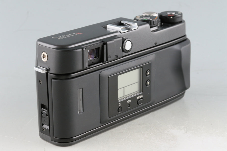 Hasselblad XPAN II 35mm Rangefinder Film Camera + 45mm F/4 Lens *Shutt –  IROHAS SHOP